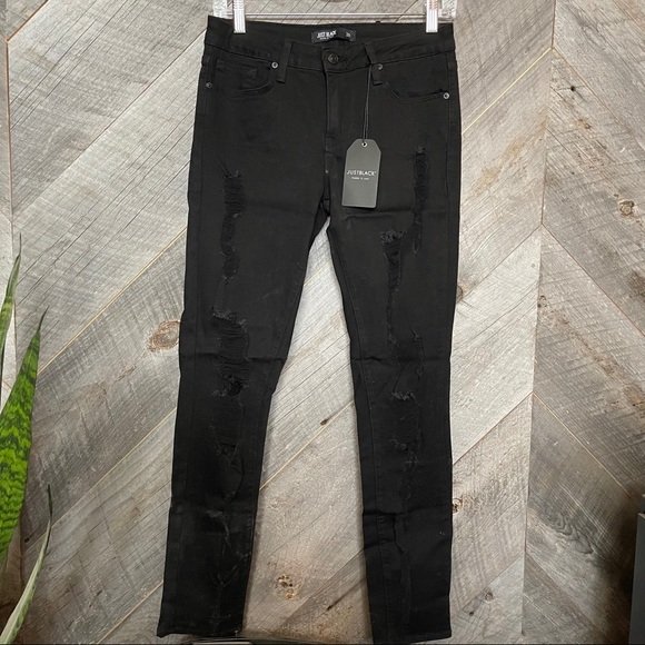 Just Black ‘Destroyed Skinny’ sexy jet black jeans - Picture 4 of 7